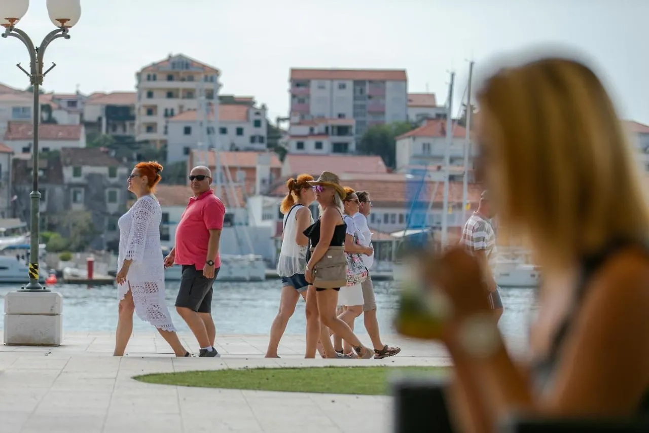 Hotel Concordia Trogir 2*,